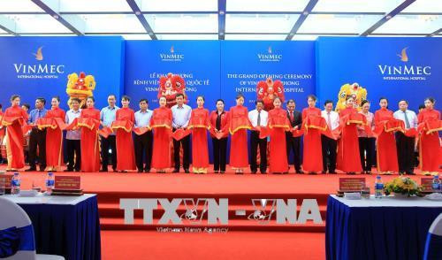 阮氏金银出席越南Vingroup 集团海防Vinmec国际综合医院落成典礼。越通社记者 仲德 摄
