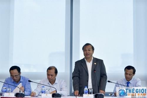 越南外交部副部长、海外越南人国家委员会主任武鸿南在会议上发言。图自越通社