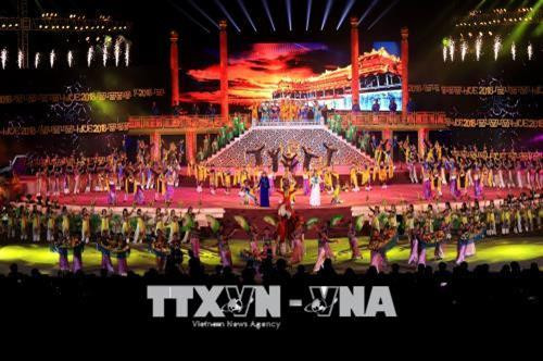 2018年顺化文化节盛大开幕。（图片来源：越通社）