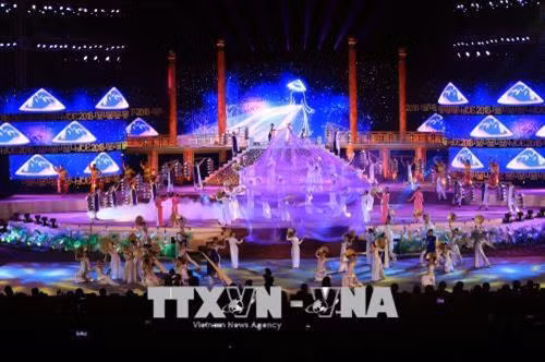 2018年顺化文化节盛大开幕。（图片来源：越通社）