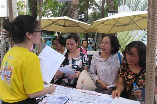 2019年胡志明市旅游节吸引25万多人次参加。图自因特网