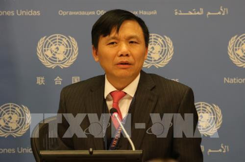 越南常驻联合国代表团团长邓廷贵大使在仪式上发表讲话。图自越通社 越南常驻联合国代表团团长邓廷贵大使在仪式上发表讲话。图自越通社