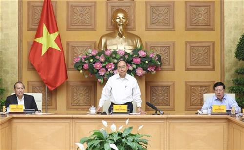 越南政府总理阮春福在会上发表讲话。图自越通社