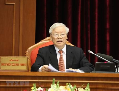 阮富仲在会议上发表主旨演讲。图自越通社