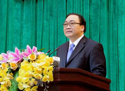 河内市委书记黄忠海发表讲话。（图片来源：越通社）