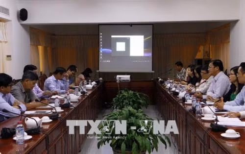 座谈现场。（图片来源：越通社）