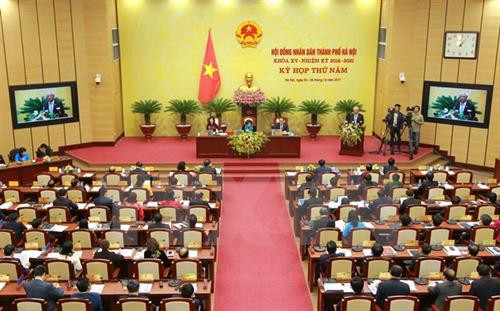 河内市第十五届人民议会第五次会议正式开幕。（图片来源：越通社）