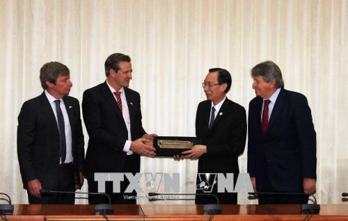 胡志明市与阿根廷中部三省加强合作 ảnh 1