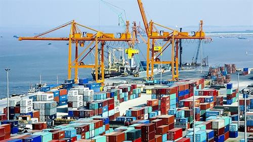 越南港口货物吞吐量继续猛增。图自互联网 越南港口货物吞吐量继续猛增。图自互联网