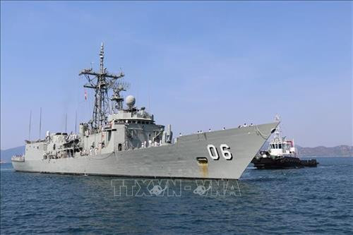 “纽卡斯尔”号（HMAS NEWCASTLE）护卫舰。图自越通社