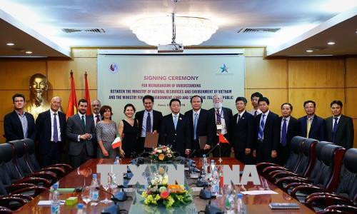 越意将在环境保护和应对气候变化等领域促进双边合作 ảnh 2
