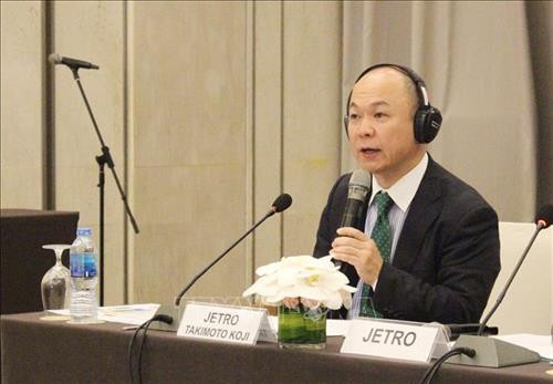 日本贸易振兴机构驻胡志明市代表处首席代表泷浩二。图自越通社