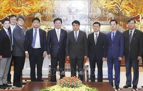 双方代表合影。图自越通社 双方代表合影。图自越通社