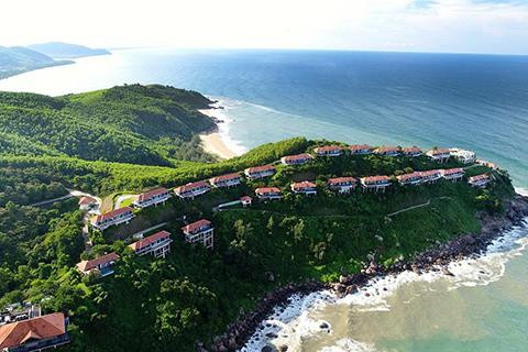 从2019年初至今,承天顺化省真云-陵姑经济区已吸引4个新的投资项目,注册资金达15万亿越盾。图自因特网 从2019年初至今,承天顺化省真云-陵姑经济区已吸引4个新的投资项目,注册资金达15万亿越盾。图自因特网