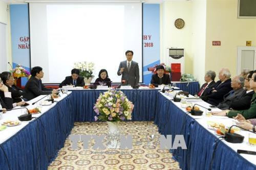 越南政府副总理武德儋走访越南医学总会和越南红十字协会。(越通社——VNA) 越南政府副总理武德儋走访越南医学总会和越南红十字协会。(越通社——VNA)