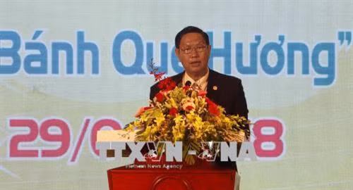 芹苴市人民委员会常务副主席黎文心致开幕词。（图片来源：越通社）