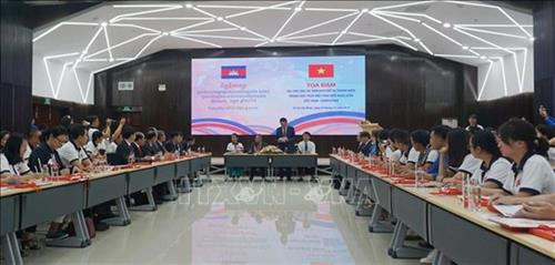 座谈会场景。图自越通社