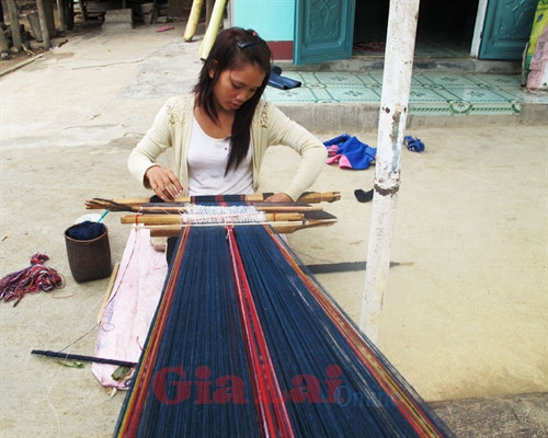 嘉莱省努力保护传统土锦纺织工艺（图片来源：互联网）