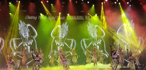 艺术歌舞。图自越通社 艺术歌舞。图自越通社