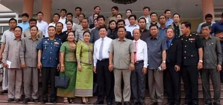 各位代表合影留念。（图片来源：越通社）