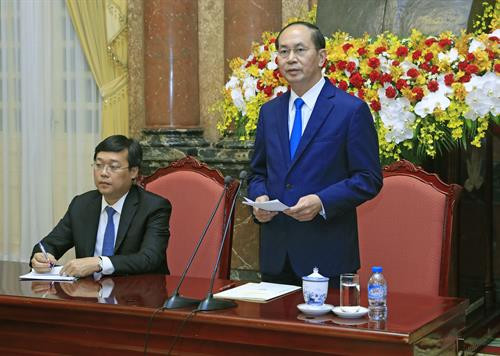 陈大光主席发表讲话。（图片来源：越通社）