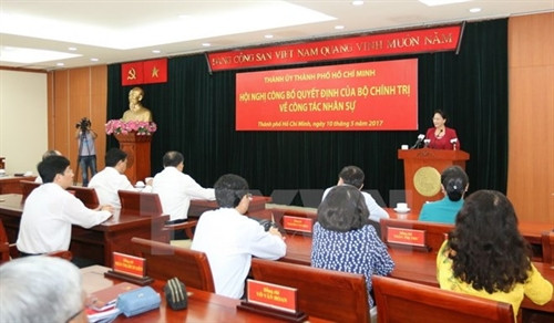 越南国会主席阮氏金银在会上发表讲话。（图片来源：越通社）