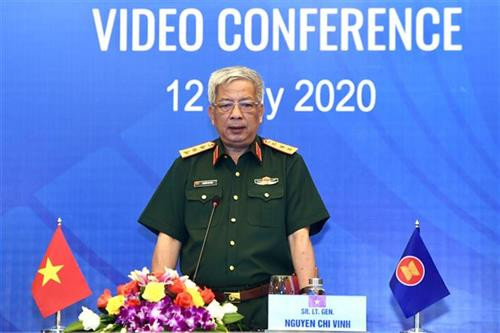 阮志咏上将在会议上发表讲话。图自越通社 阮志咏上将在会议上发表讲话。图自越通社