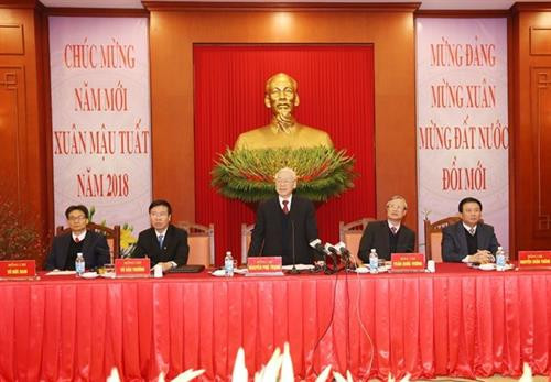 越共中央总书记阮富仲在见面会上发言。（图片来源：越通社）