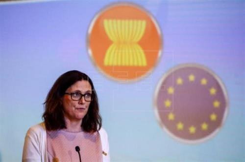 欧盟贸易专员马姆斯特罗姆(Cecilia Malmström)。(图片来源:EPA) 欧盟贸易专员马姆斯特罗姆(Cecilia Malmström)。(图片来源:EPA)