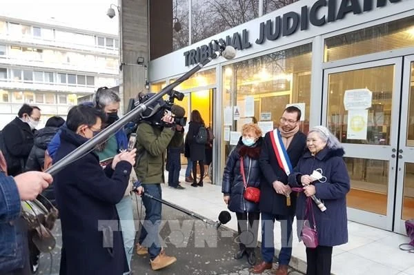 陈素娥的历史性诉讼案件：德国共产党对越南橙毒剂受害者表示支持