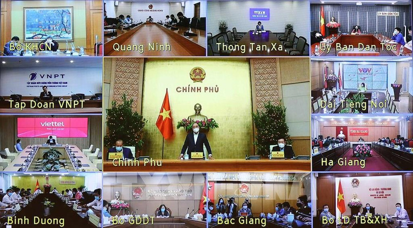 越南政府总理阮春福：迅速为人民开展新冠疫苗接种