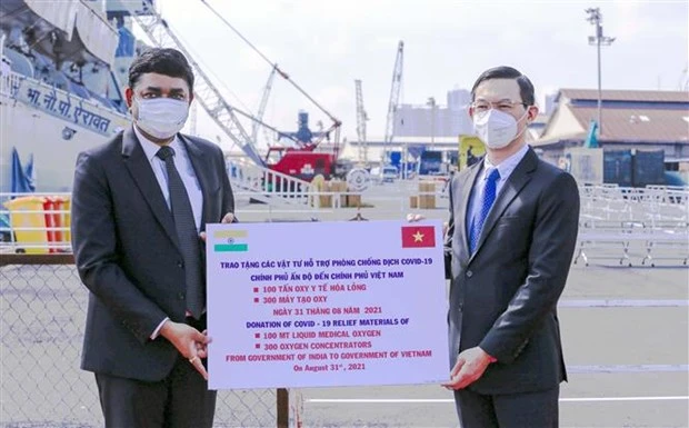 越南接收由印度政府捐赠的一批医疗设备