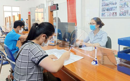 新冠肺炎疫情：胡志明市社会保险已向260万名劳动者提供援助