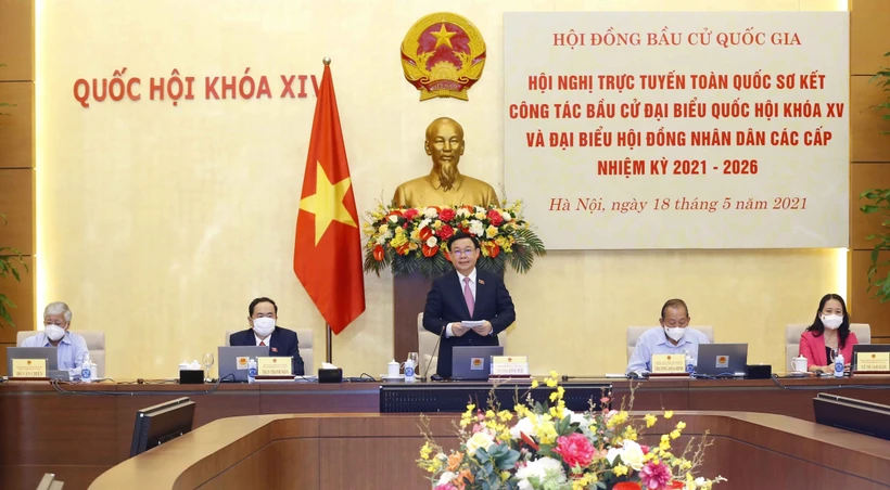 越南国会主席王廷惠主持全国换届选举工作视频会议