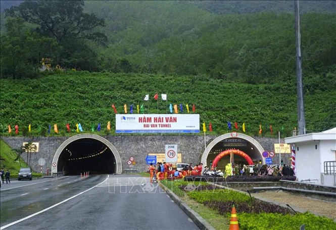 海云2隧道通车