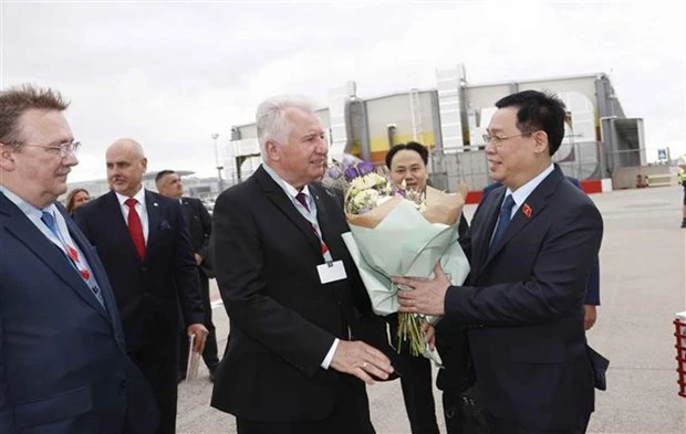 越南国会主席王廷惠开始对匈牙利进行正式访问