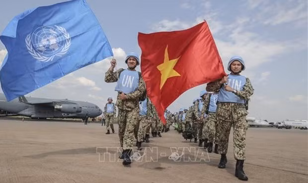 越南“和平使者”携手保护人权