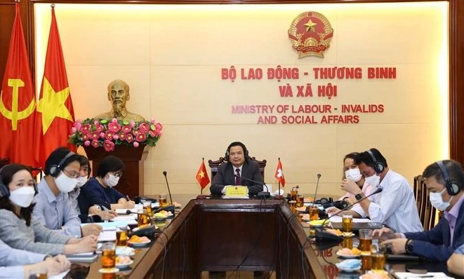 促进越南与瑞士的就业安全
