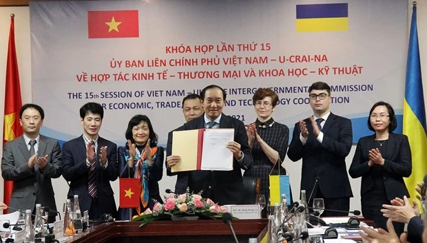  越乌进一步推动双方经贸合作