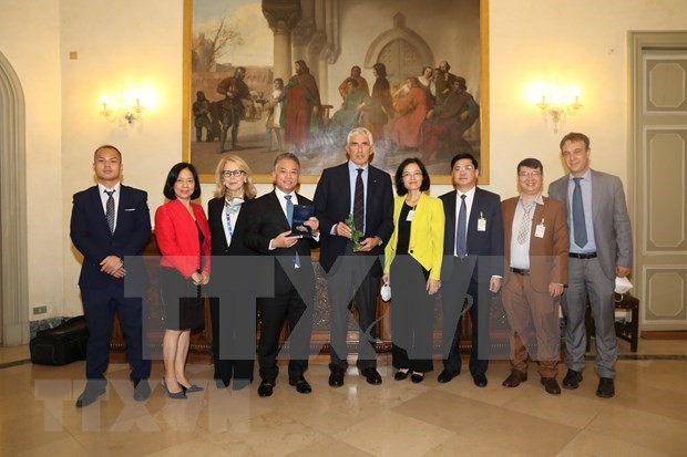  越南表团出席《联合国气候变化框架公约》第26届缔约方大会筹备会议