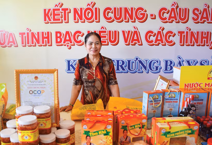 在各场加强供需对接活动中展示薄辽省OCOP产品，促进与电商平台的合作。