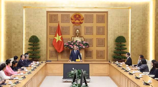 政府总理阮春福：政府一直与企业并肩同行