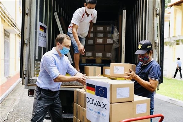 越南接受由德国通过COVAX机制援助的85.2万剂新冠疫苗