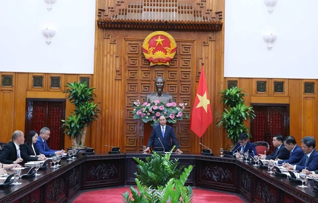 政府总理阮春福会见在越投资的中国企业代表团