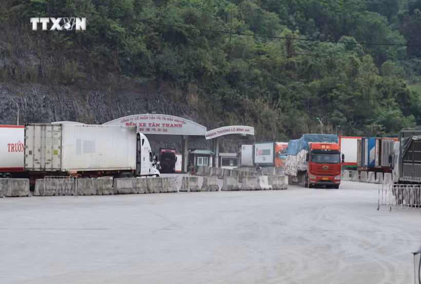 越南新清—中国浦寨口岸专用货运通道。图自越通社