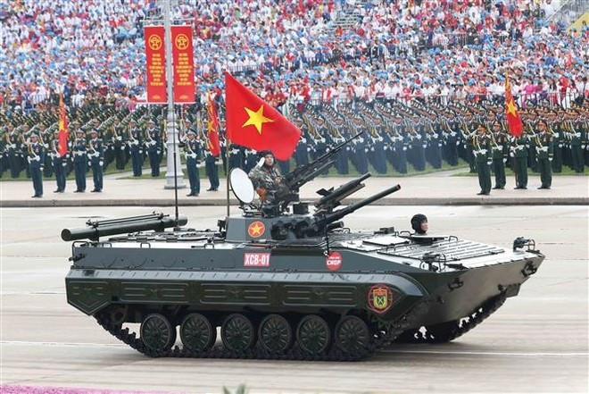 坦克与装甲车方阵。图自越通社 potal-dieu-binh-ky-niem-80-nam-quoc-khanh-2-9-cac-khoi-xe-phao-quan-su-8250463.jpg