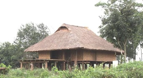 贡族同胞的住房建筑 | 民族与山区画报