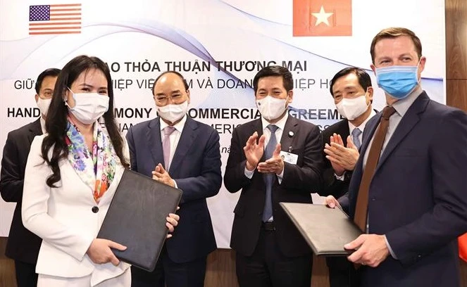 越南T&T 集团与美国伙伴签署可再生能源领域合作谅解备忘录