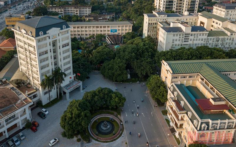 2022年度高等教育世界大学排名：河内国家大学物理科学保持全球601-800区间