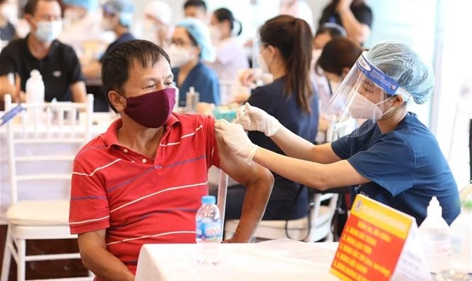 全员接种新冠疫苗是区域互联互通的关键